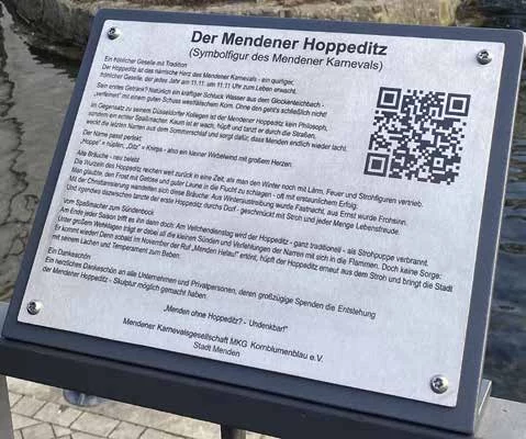 Infotafel mit Hoppeditzfigur